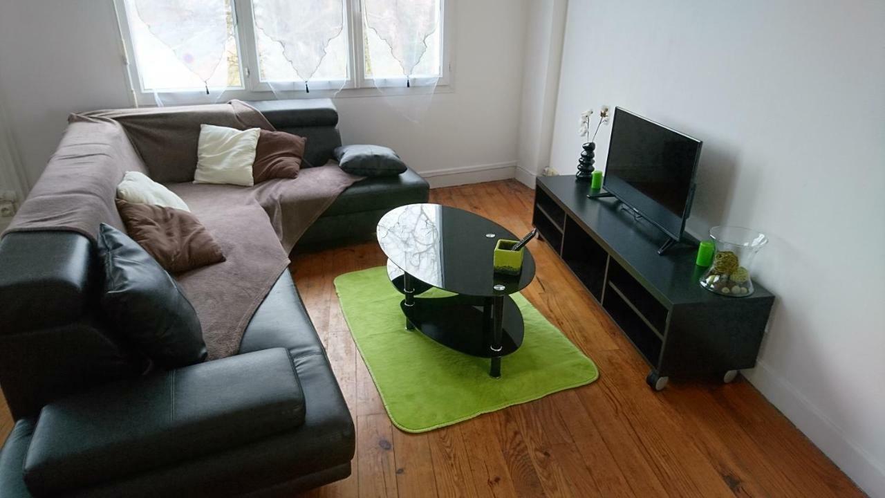 Appartement De 79 M² A 500 Metres De La Cure Jonzac Eksteriør bilde