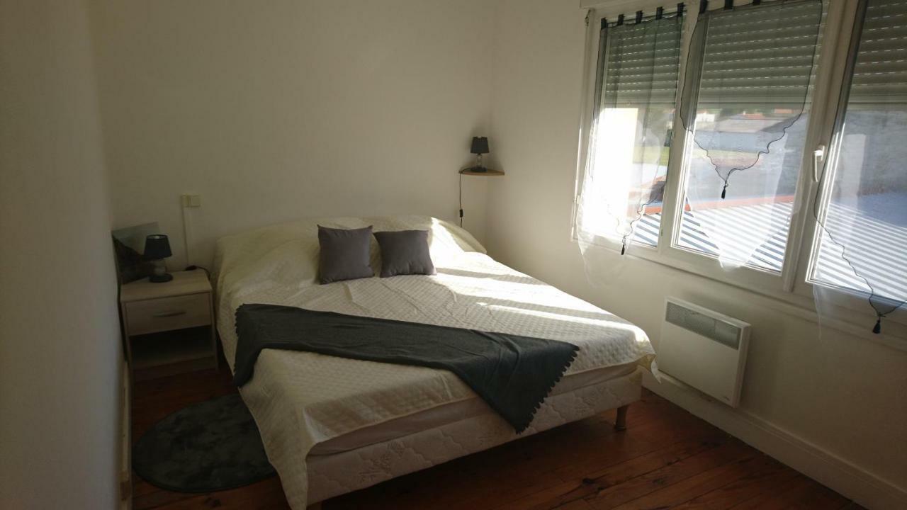 Appartement De 79 M² A 500 Metres De La Cure Jonzac Eksteriør bilde