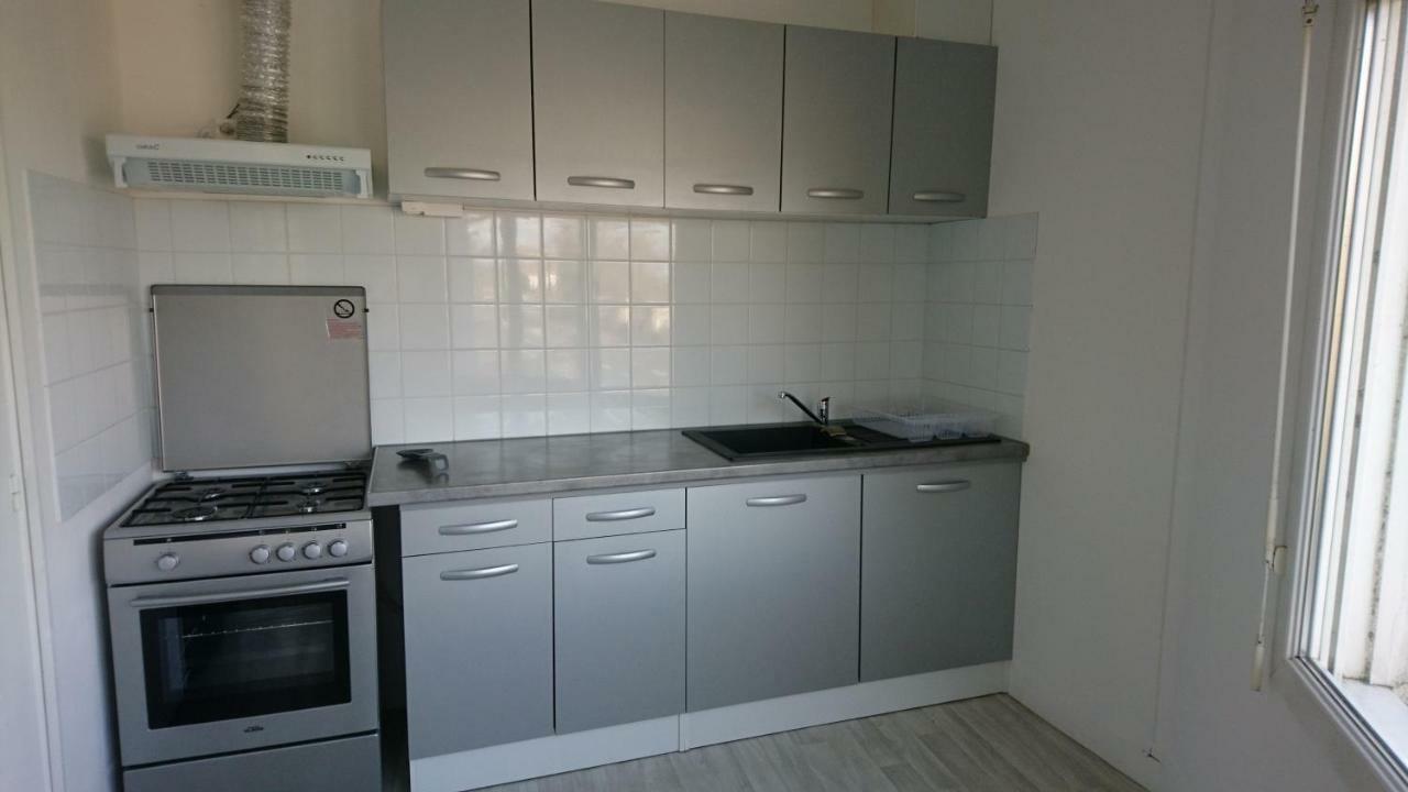 Appartement De 79 M² A 500 Metres De La Cure Jonzac Eksteriør bilde