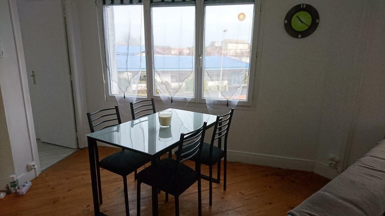 Appartement De 79 M² A 500 Metres De La Cure Jonzac Eksteriør bilde